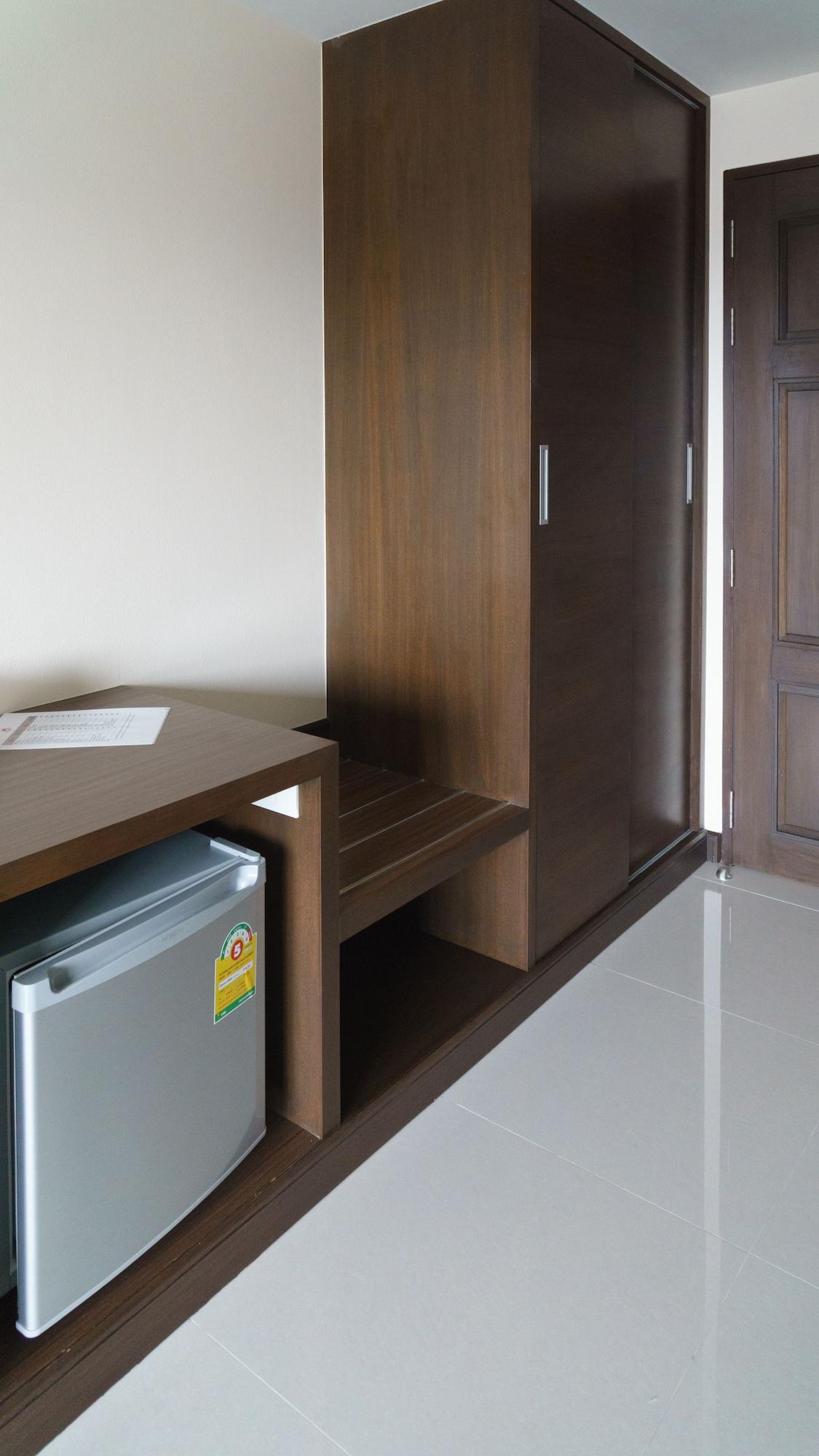 Visa Hotel Hua Hin - Sha Plus Екстер'єр фото