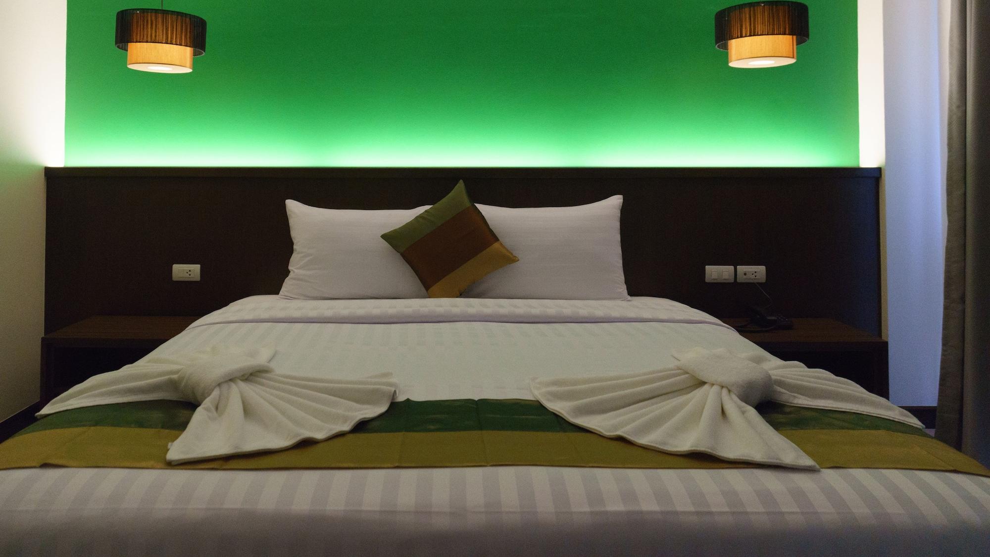 Visa Hotel Hua Hin - Sha Plus Екстер'єр фото