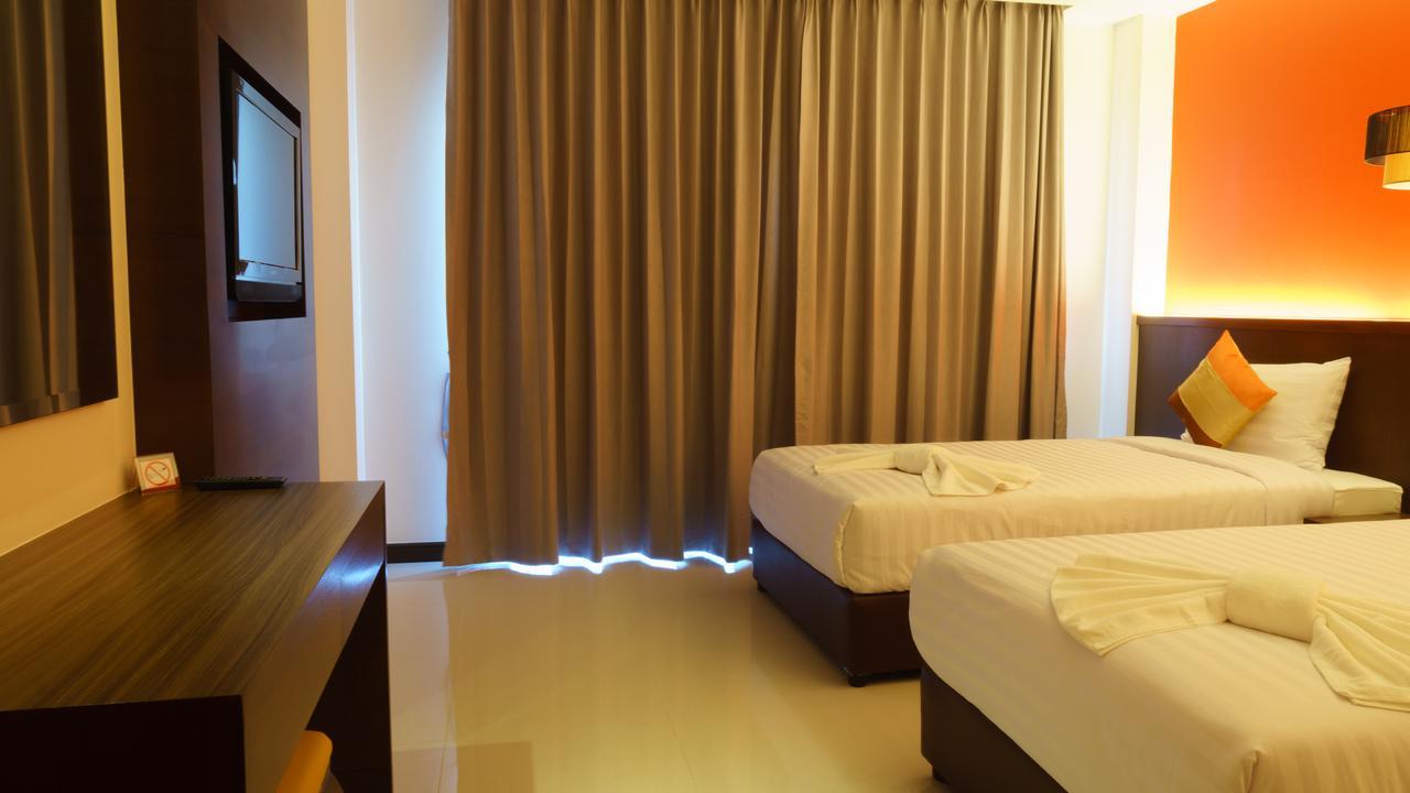 Visa Hotel Hua Hin - Sha Plus Екстер'єр фото