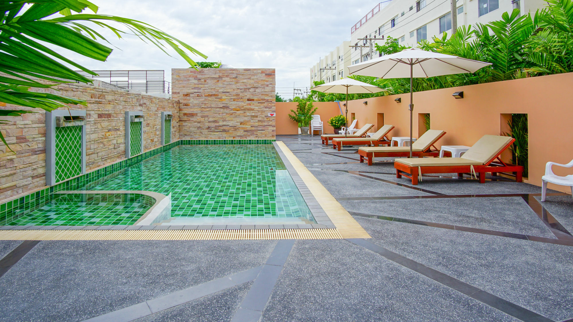 Visa Hotel Hua Hin - Sha Plus Екстер'єр фото