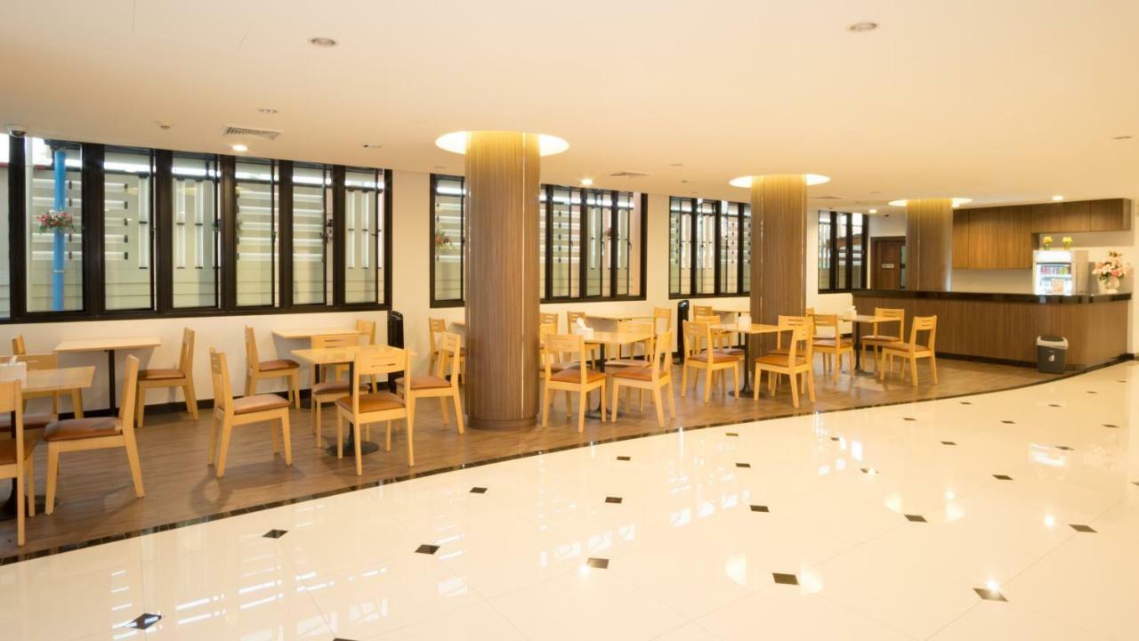 Visa Hotel Hua Hin - Sha Plus Екстер'єр фото